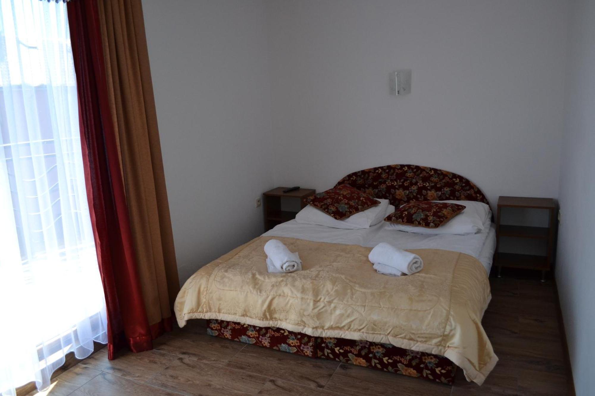 Gosciniec Kaszebe Bed & Breakfast Леба Стая снимка