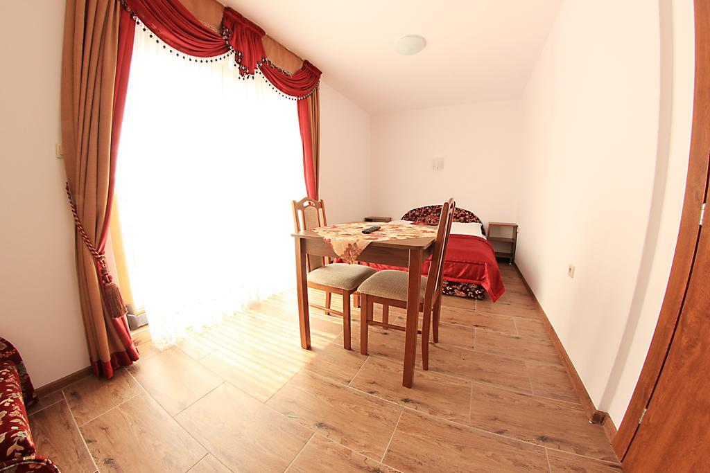 Gosciniec Kaszebe Bed & Breakfast Леба Екстериор снимка